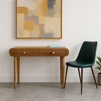 Schreibtisch aus Mangoholz – gerundete Kanten & Rillenfront – 114×51×84 cm – Retro-Stil