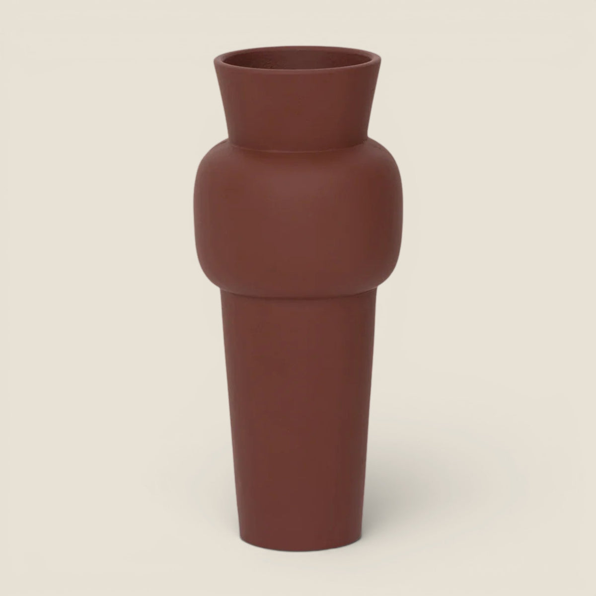 Vase Thor — Skulpturale Aluminium-Vase mit rustikaler Bronze-Optik