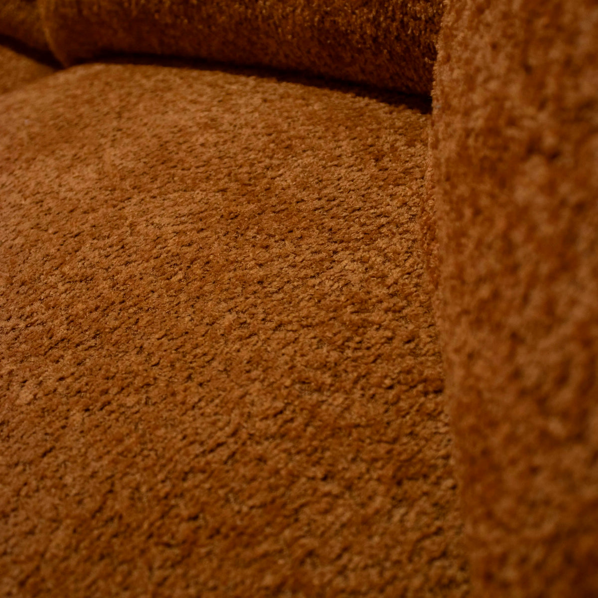 2-Sitzer Sofa aus Bouclé in Gold – weicher Bezug – 186 × 100 × 85 cm – modernes Design