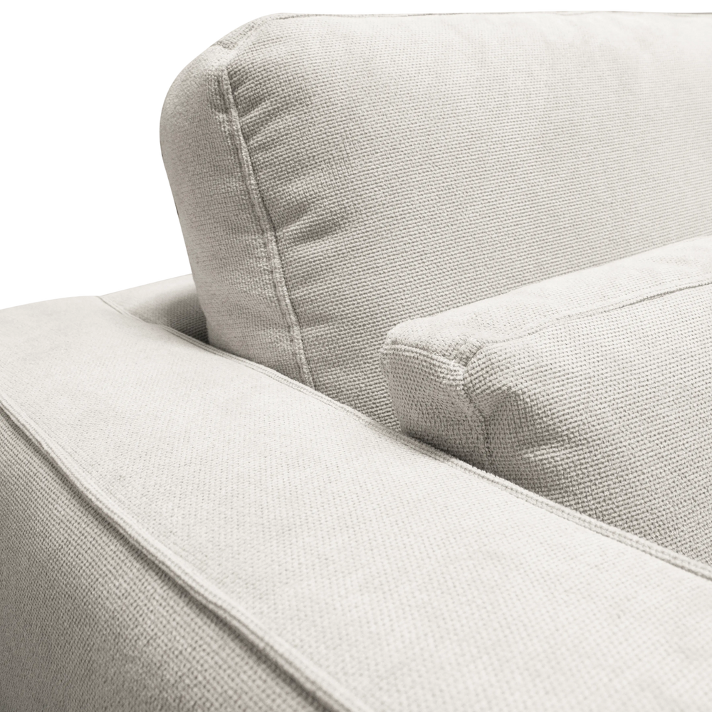 Sessel Merida aus Stoff in Beige – breite Armlehnen – B 121 cm – modern & bequem