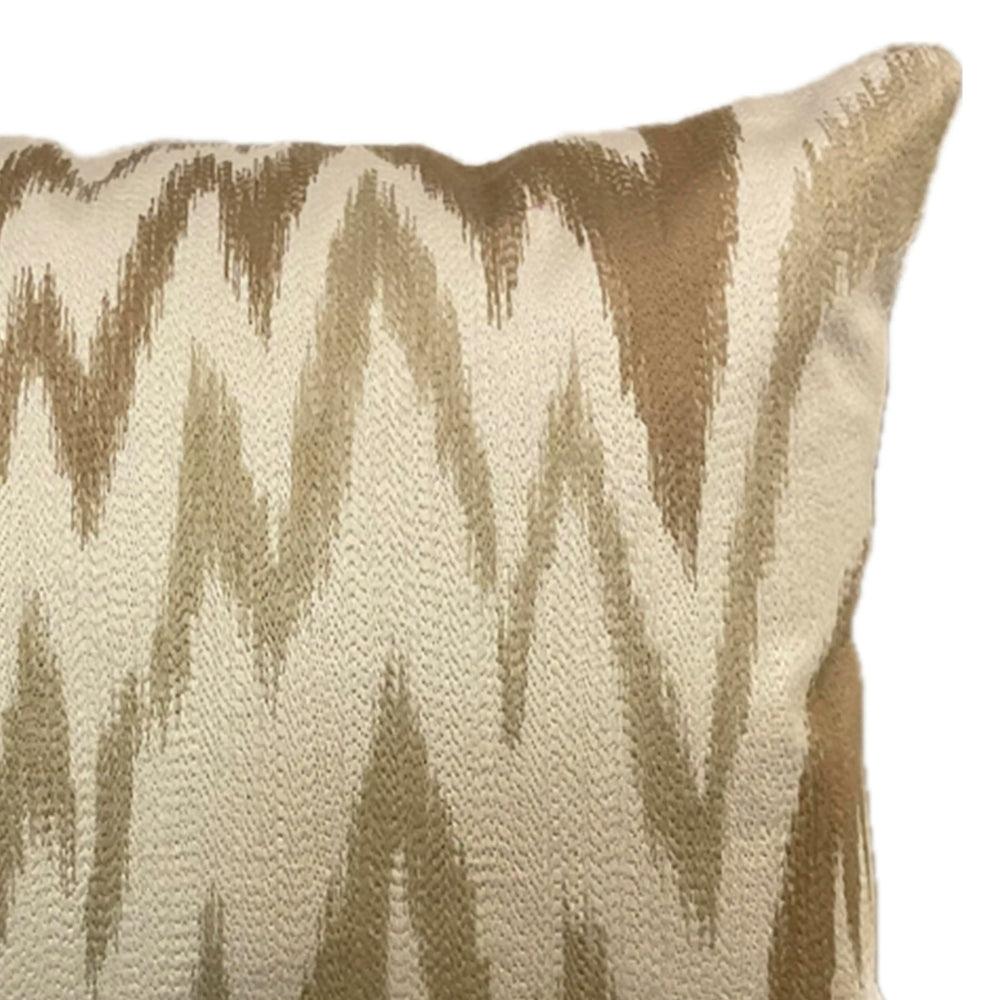 Velvet Kissen AYANA — Beige Bronze — 50x50 cm — Ikat-Muster dezent