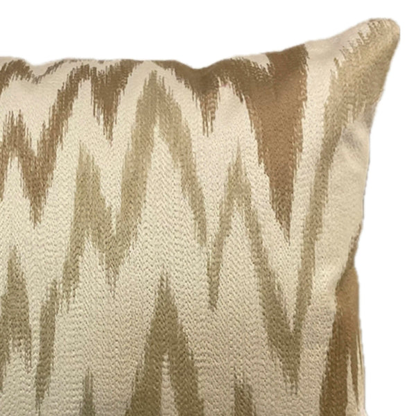 Velvet Kissen AYANA — Beige Bronze — 50x50 cm — Ikat-Muster dezent