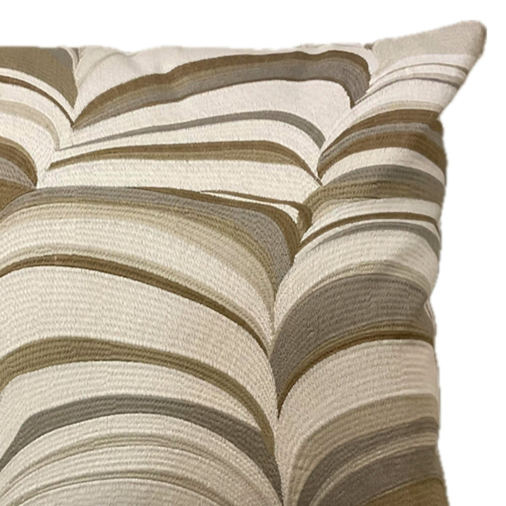 Velvet Kissen CAMILLE — Beige Bronze — 50x50 cm — Wellen-Motiv organic