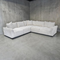 KEN Ecksofa Cremeweiß 278×278 — weiche Wohnlandschaft
