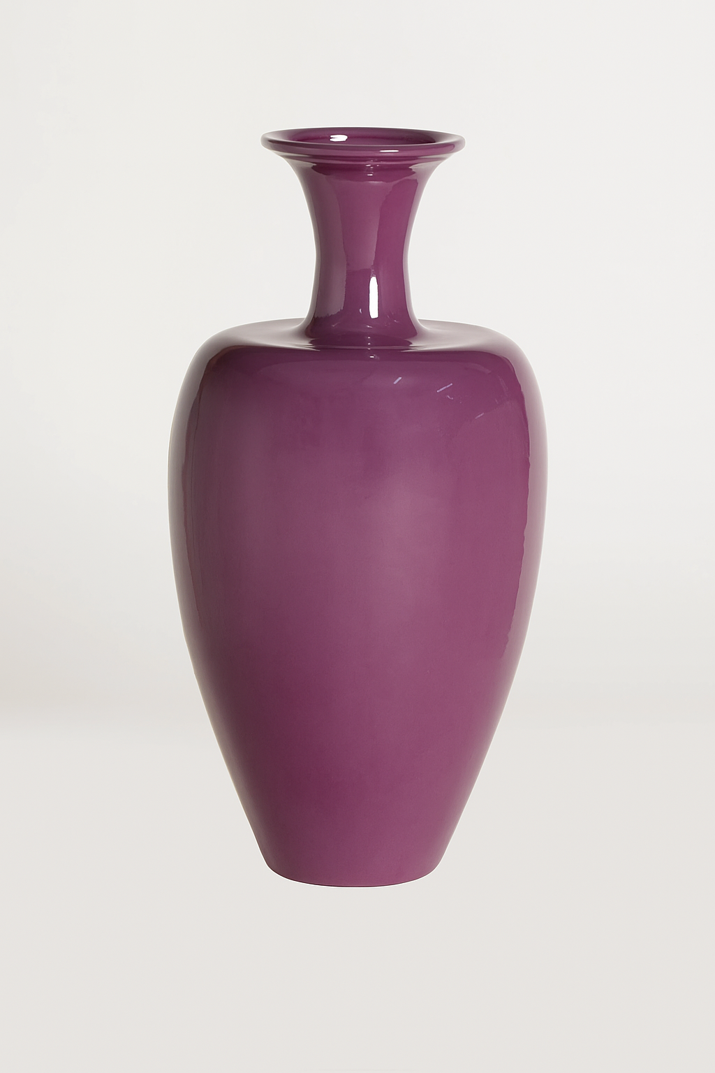 Vase aus Metall mit Emaille-Finish in Khaki – 23×23×44 cm – modern & ausdrucksstark
