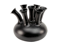 Deko-Vase aus Aluminium in Schwarz – 7 Öffnungen – 32 cm – Skulpturales Design