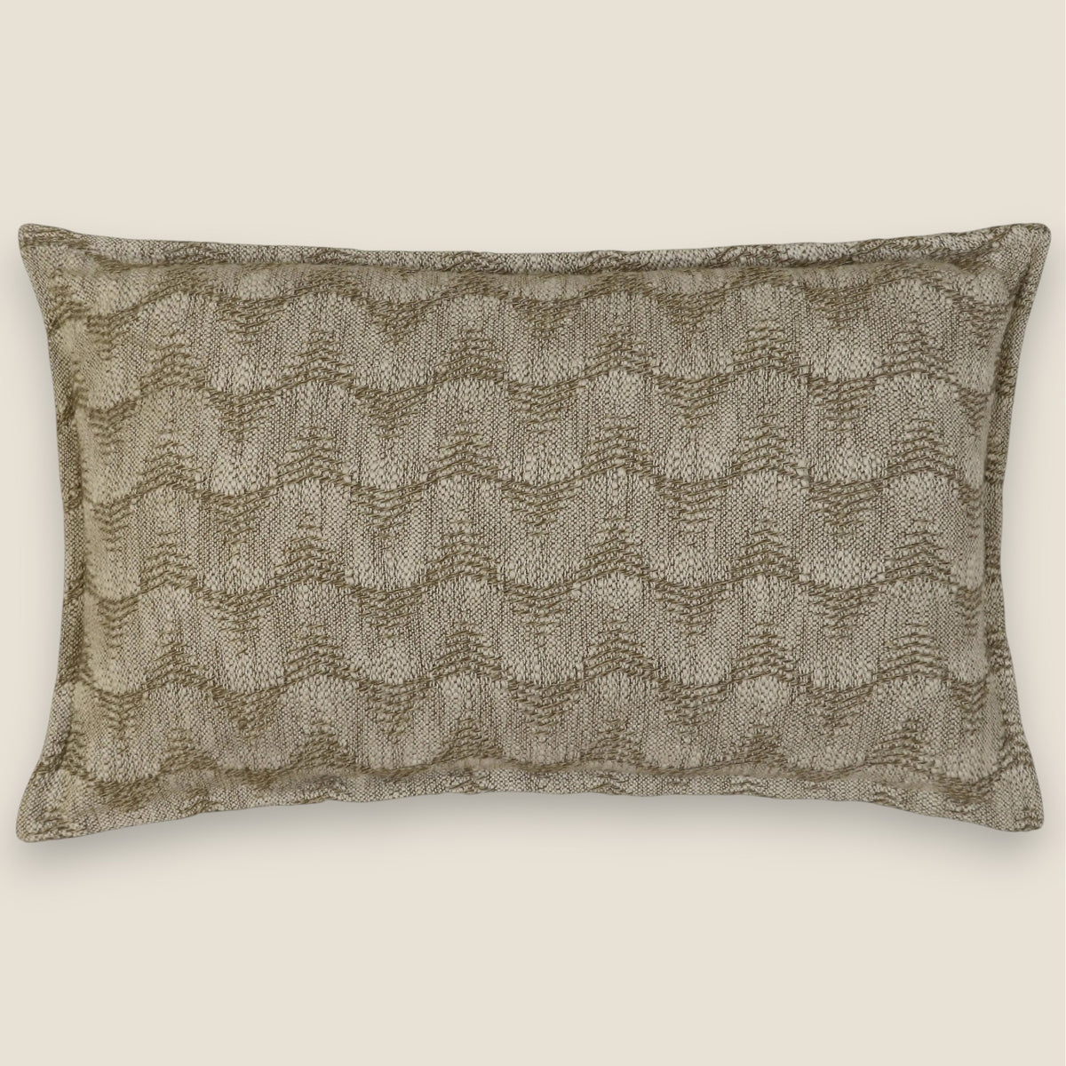 Bouclé Kissen KAURI — Brown — 35x60 cm — Lendenkissen mit Wellenstruktur