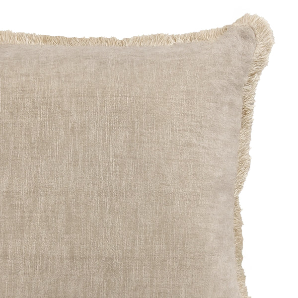 Bouclé Kissen mit Fransen — Beige — 50x50 cm — handgewebt