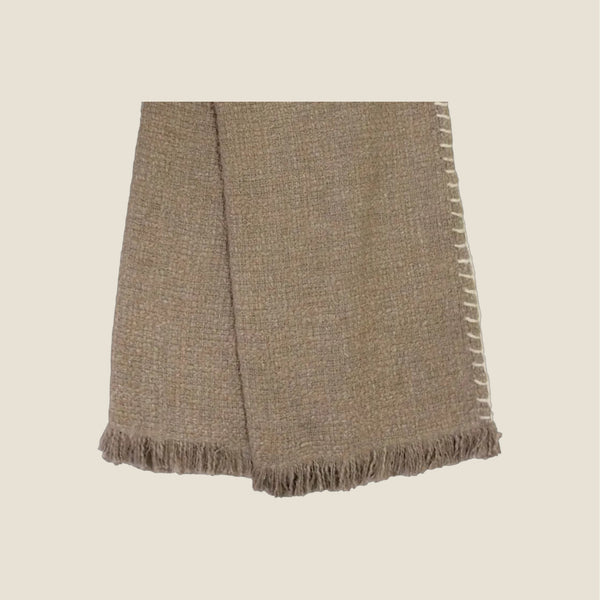 Plaid Tela Bouclé Sandtaupe — Schmucknaht in Creme
