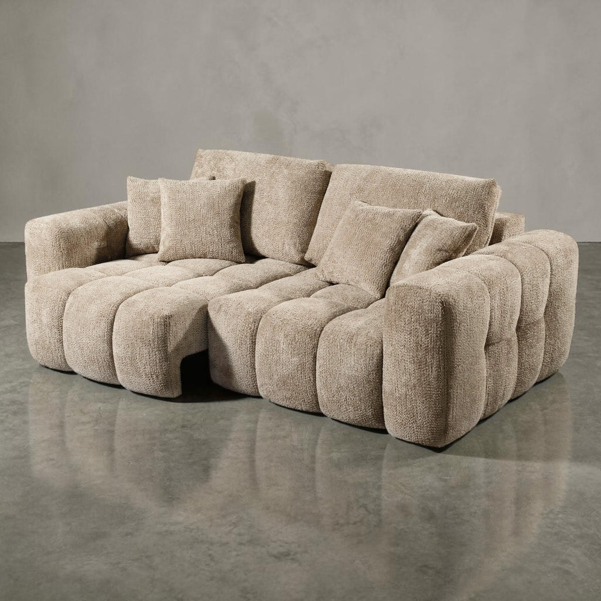 Paros 3-Sitzer Sofa Stone — skulpturale Weichheit