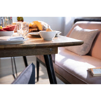 Esstisch Soho Elegance – Mangoholz & Metall im modernen Design