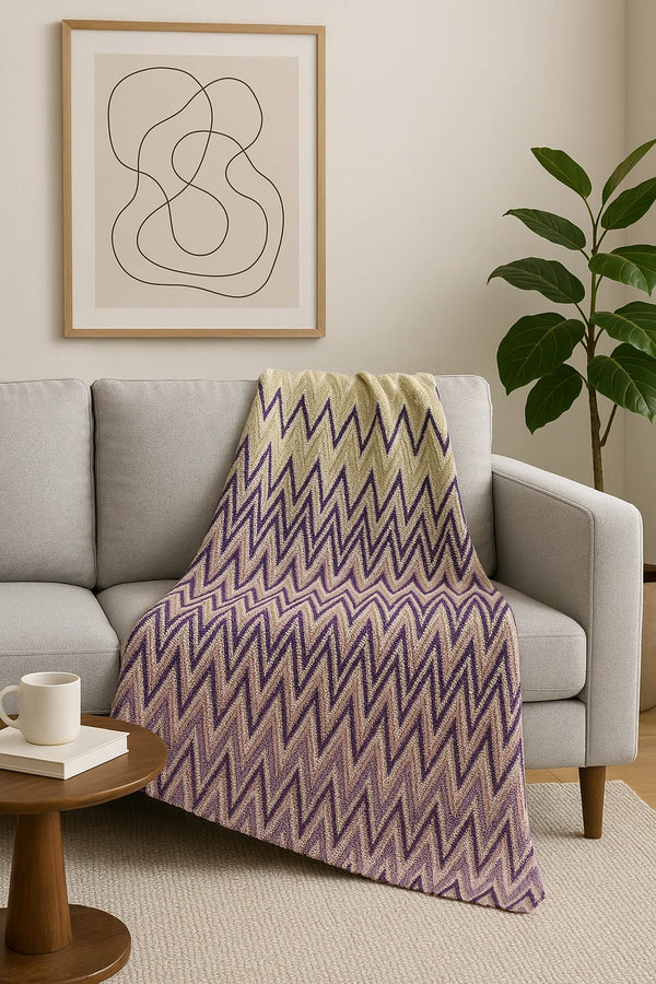 Überwurf mit Chevron-Muster – Baumwollmix in Rosa & Lila – 130×170 cm – modern & vielseitig