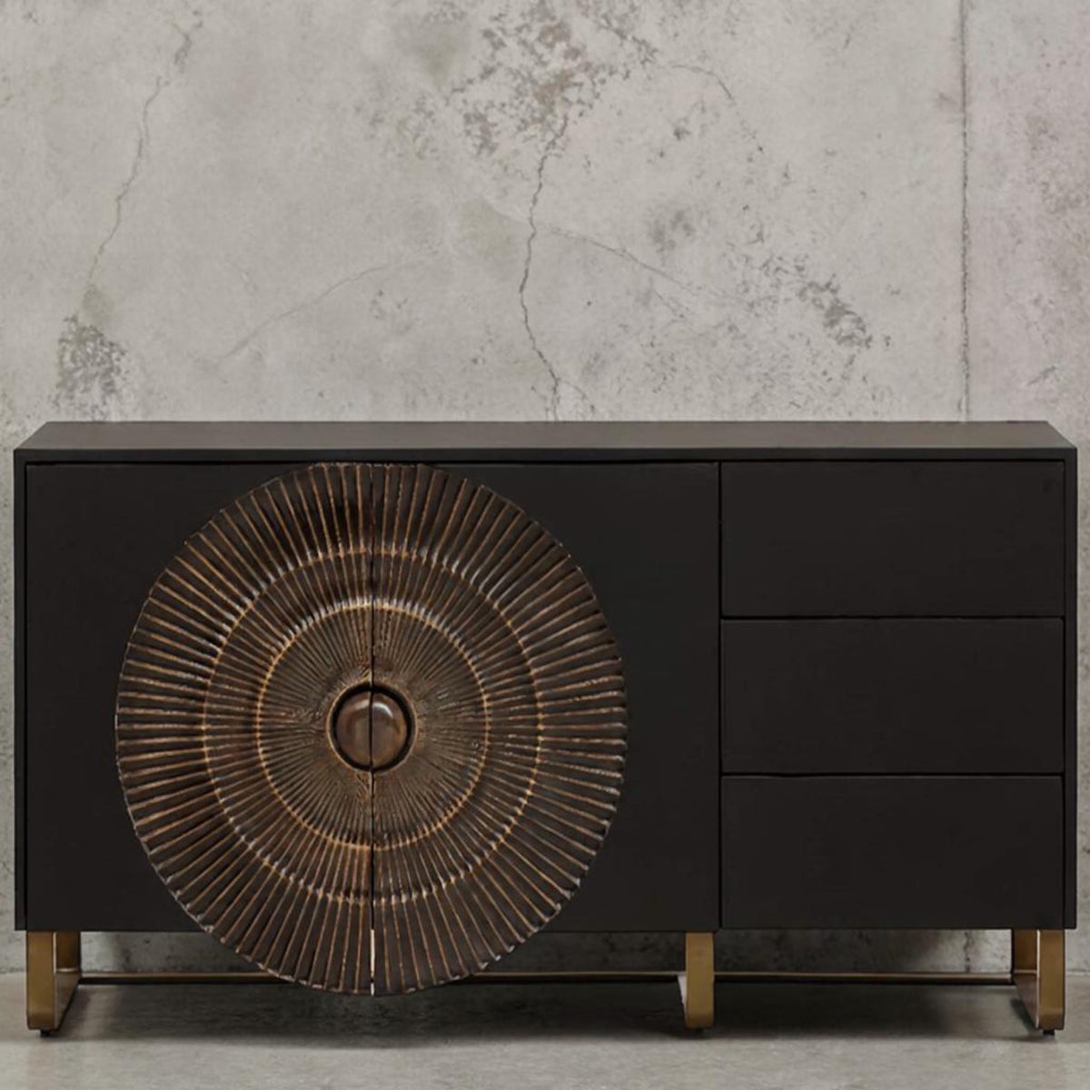 Brass Eclipse Sideboard Gold 150 — festliche Strahlkraft