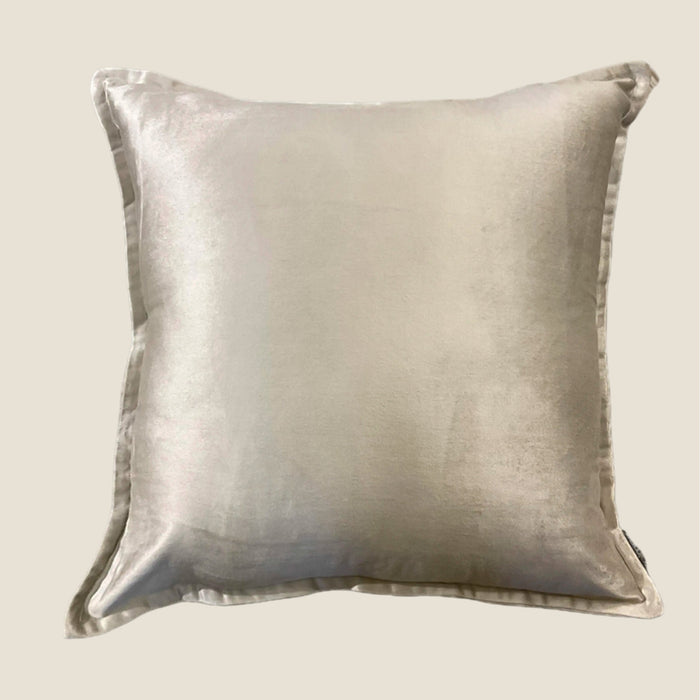 Velvet Kissen AMY — Champagner — 50x50 cm — weich & schimmernd