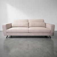 Merida 2-Sitzer Sofa Beige — kompakte Wohnbühne