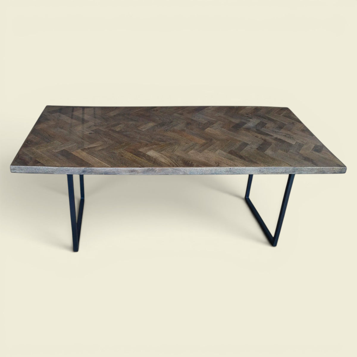 Herringbone Esstisch Mango Natur 200x90 — handwerkliche Struktur