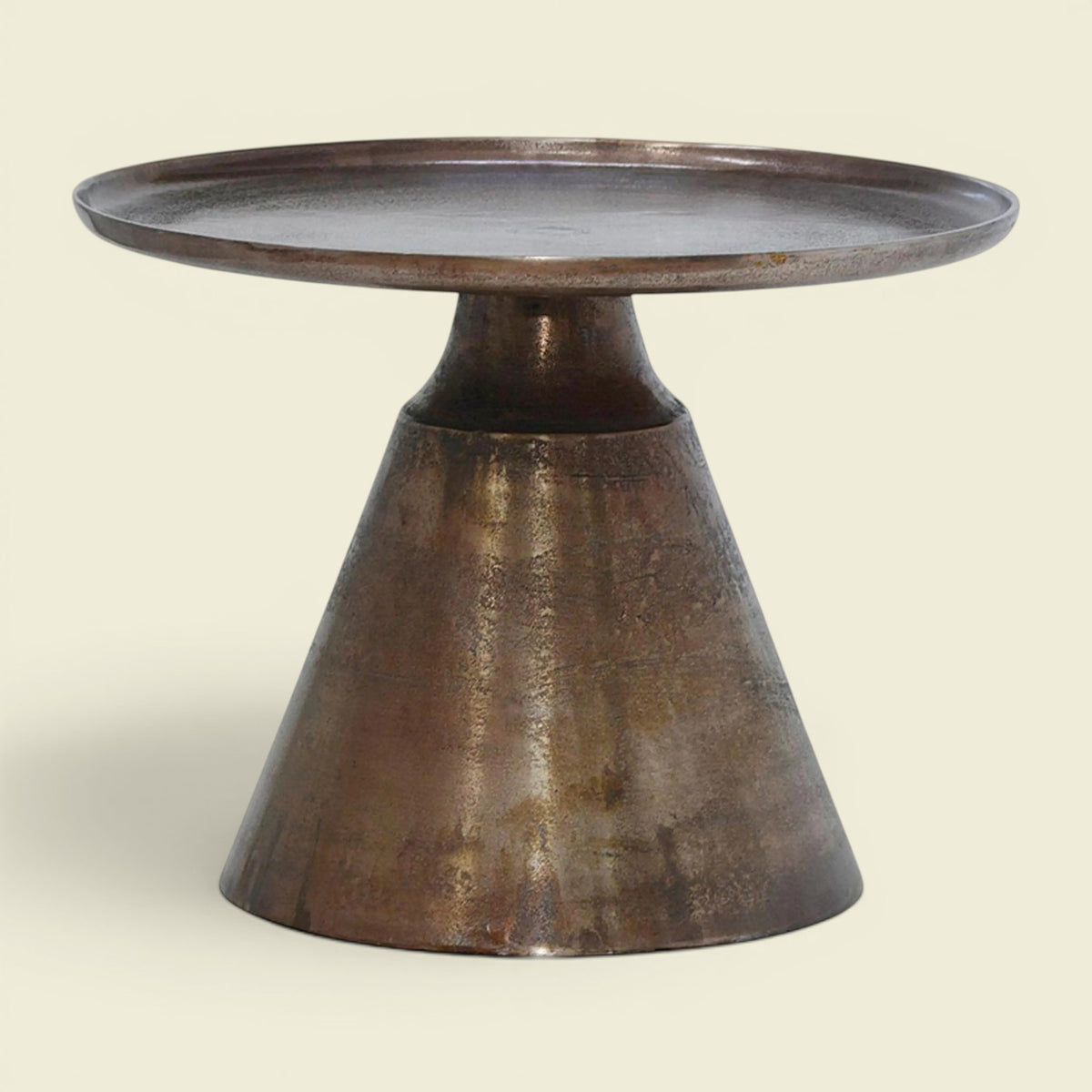 Dani Couchtisch Aluminium Oxyburned Ø58 — vintage Seele