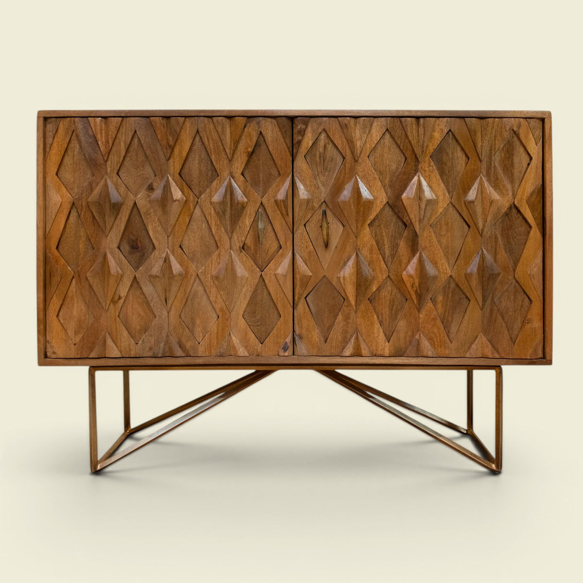 Astro Sideboard Mango Braun 122 — kompakte Wärme