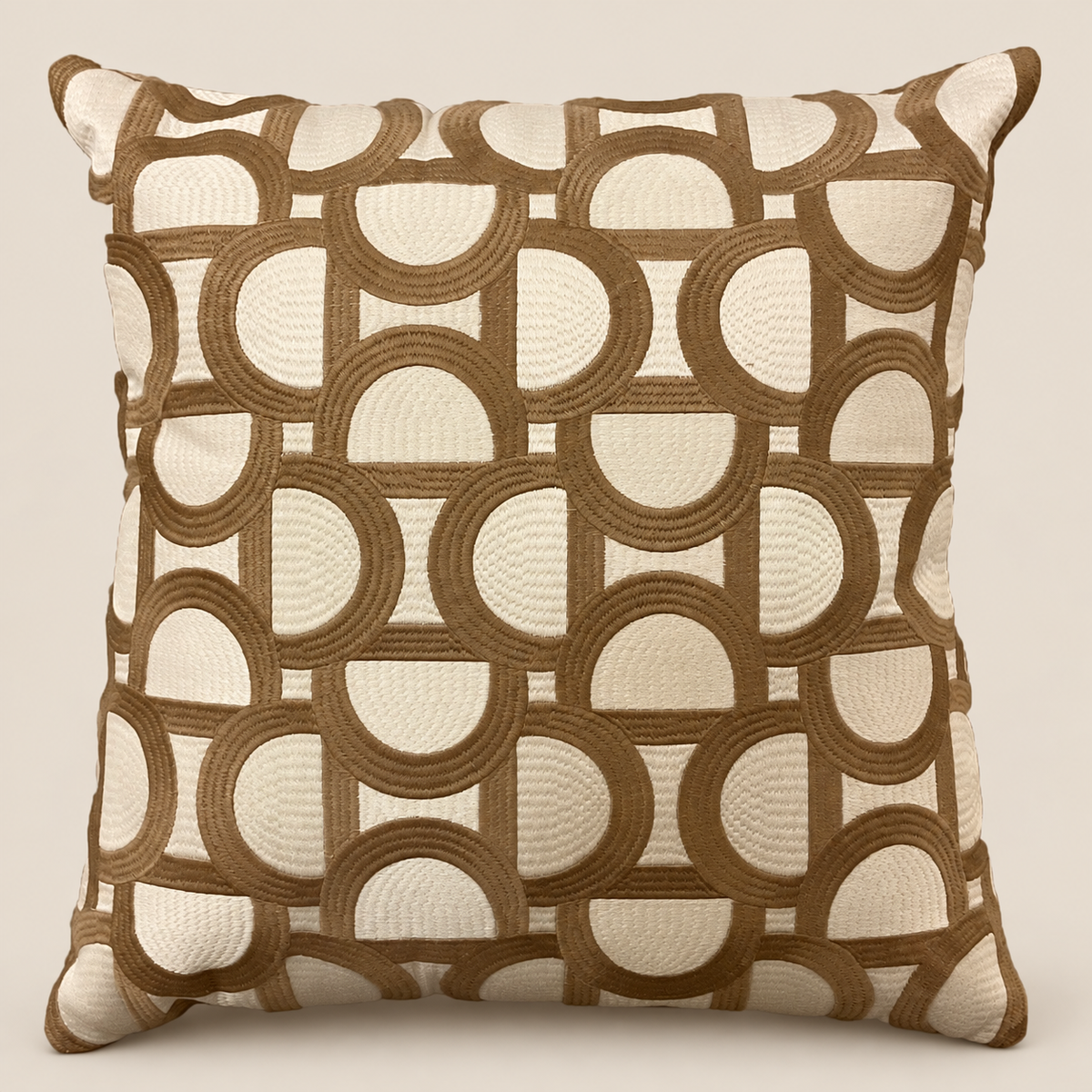 Colmore Kissen JADE Beige/Bronze 45 × 45 cm – Produktansicht