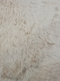 SUSAN Kunstfellkissen Beige 50 × 35 cm – Original-Felldetail von Colmore