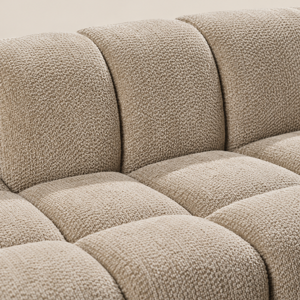 Sofa MILANO Links Hellgrün 307 × 115 × 70 cm – Stoffnahaufnahme
